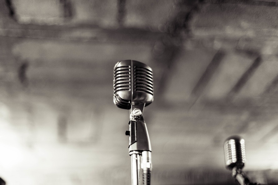 Vintage microphone. Photo by: stock.tookapic.com