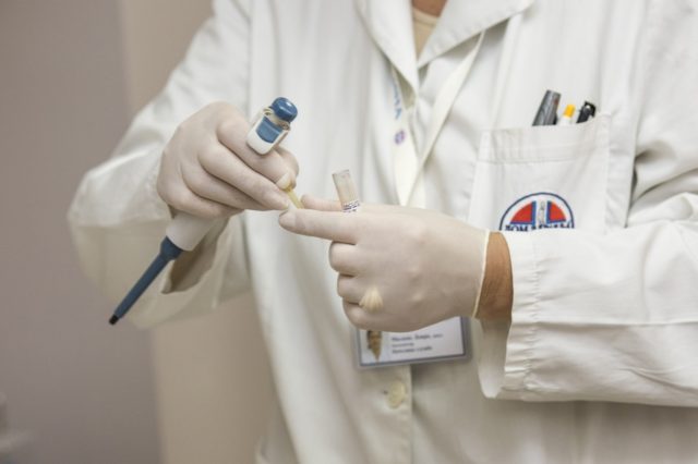 Medical technician at work. The Zika virus continues to be in a serious issue in Central and South America. Photo by: pixabay.com Medical technician at work. The Zika virus continues to be in a serious issue in Central and South America. Photo by: pixabay.com