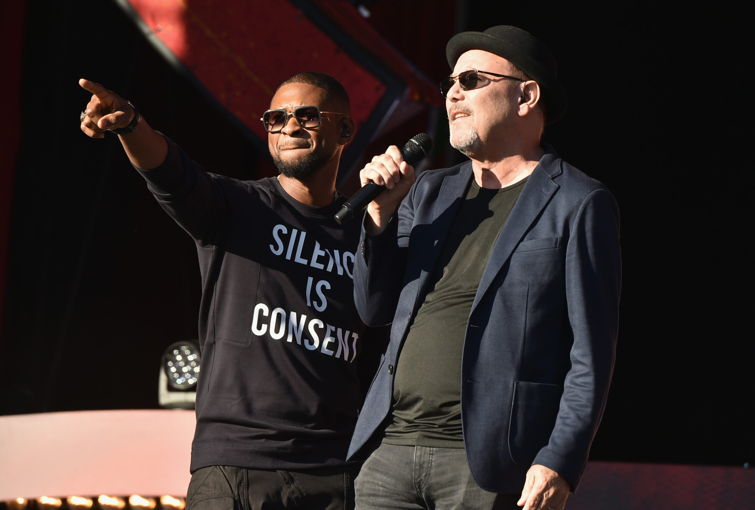 New York, NY - September 24: Singers Usher and Ruben Blades perform onstage at the 2016 Global Citizen Festival In Central Park To End Extreme Poverty By 2030 at Central Park on September 24, 2016 in New York City. (Photo by Theo Wargo/Getty Images for Global Citizen)