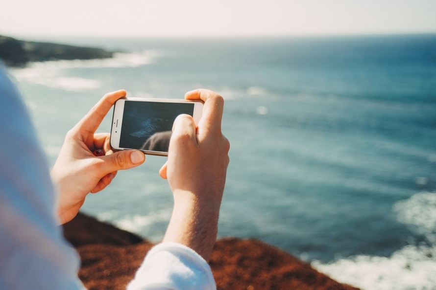 Smartphone photography. Photo by: pexels.com