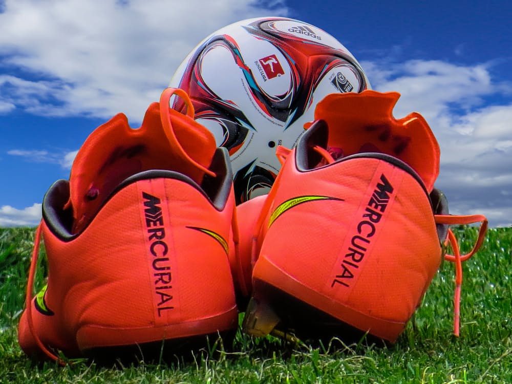 Soccer / football equipment. Photo by: Pixabay.com / Pexels.com