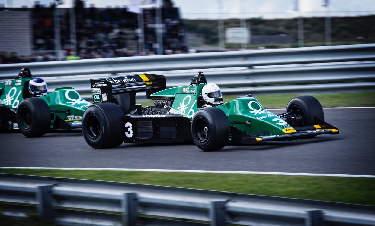F1 racing. Photo by: Pexels.com