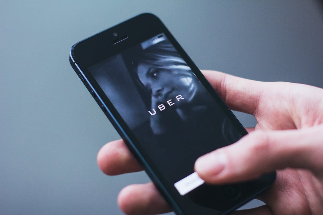 Uber application. Photo by: Pexels.com