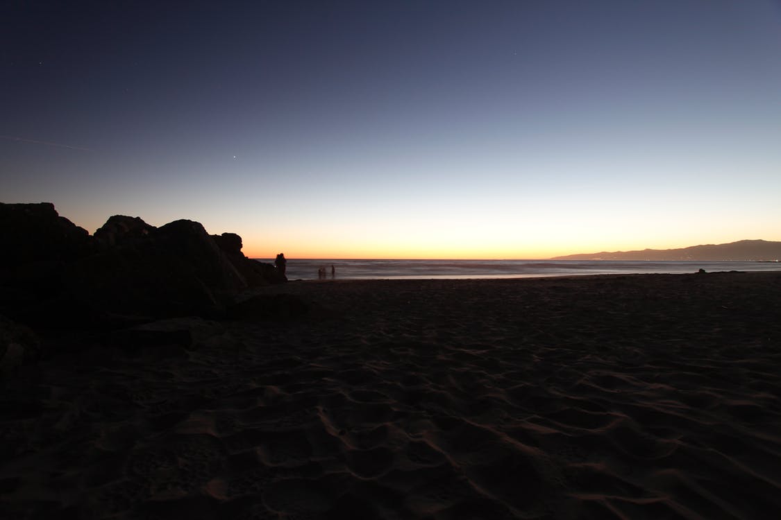 A sunset in Southern California. Photo by: Juan Salamanca / Pexels.com
