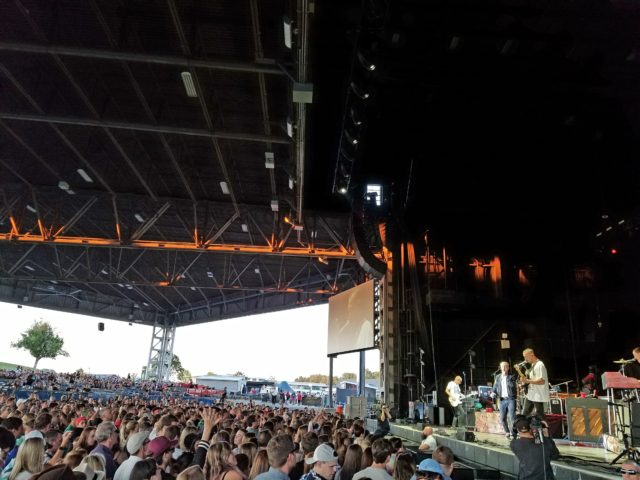 Cold War Kids performing at the Hollywood Casino Amphitheatre in St. Louis on 08/04/17. Photo by: Matthew McGuire Cold War Kids performing at the Hollywood Casino Amphitheatre in St. Louis on 08/04/17. Photo by: Matthew McGuire