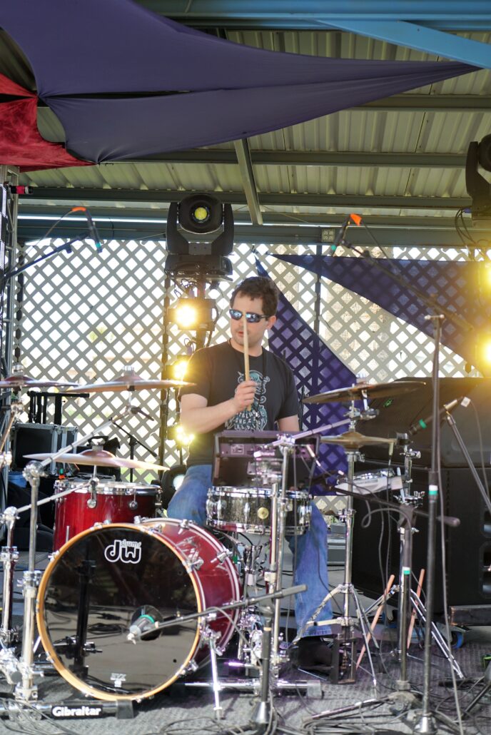 Autonomix performing live on the Quartz Stage. Photo by: Samantha Harvey